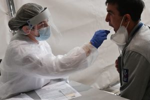Ученые выяснили, стал ли коронавирус более заразным